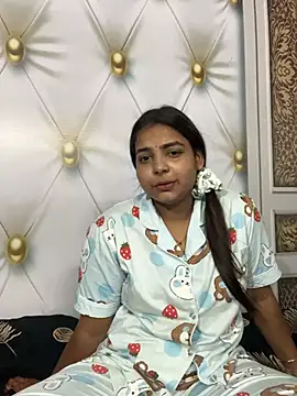 Aayra_Joshi webcam