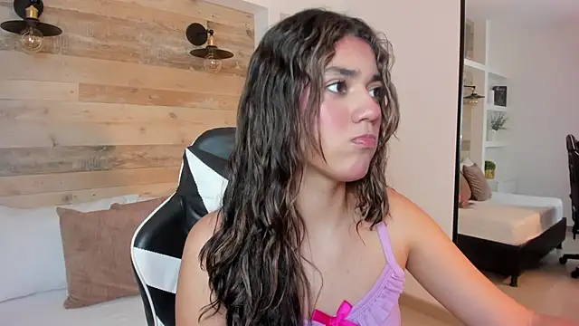 cristin_collins webcam