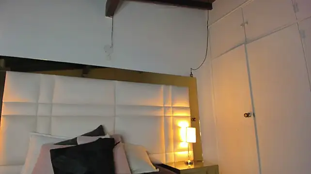 Brenda_Thomp webcam