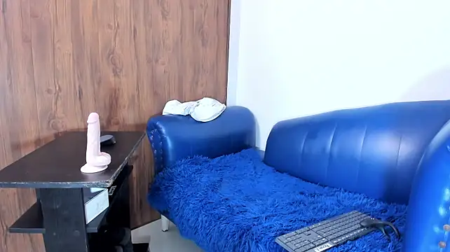littlecum18 webcam