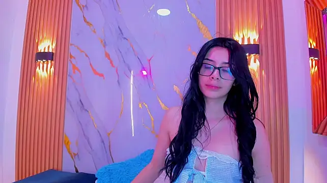 Esmeralda_Belle webcam