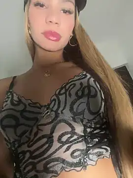 queen_ebonyxx live cam on StripChat