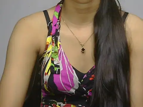 cute_manvi90 webcam