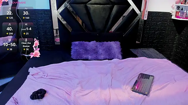 Moon_Velvet18 webcam