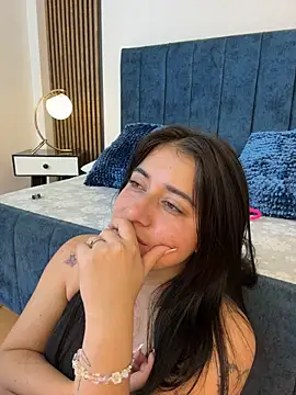KallyMyller1 live cam on StripChat