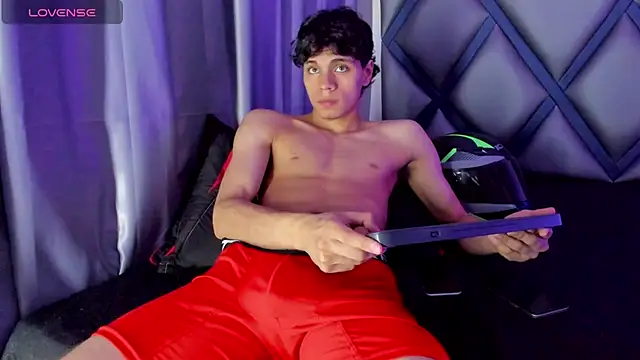 Ithan_Hott