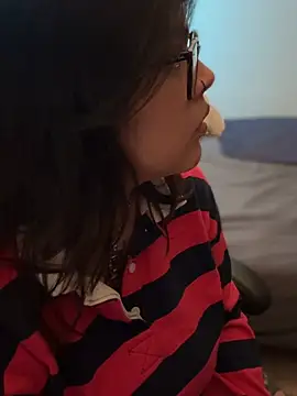 miacanela_xo