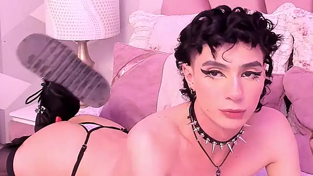 KylieMonnett webcam