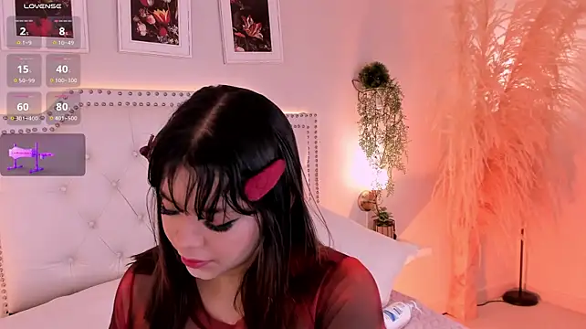 NikaVelvet1 webcam