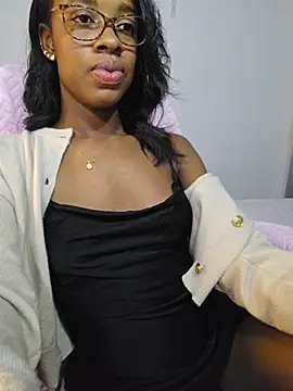 Im_Camila__ webcam
