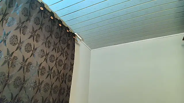 CarolineBrunx webcam