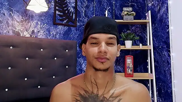 kai_storm77 live cam on StripChat