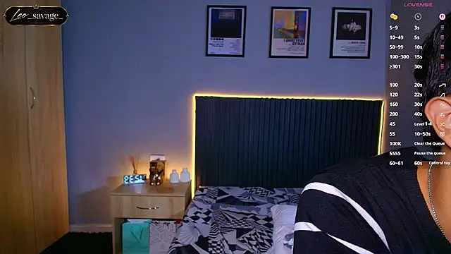 Leo_Savage_ webcam