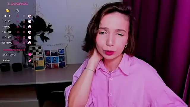 KindHazelHere_ webcam