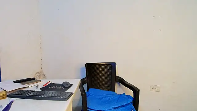 Oh_Tique webcam