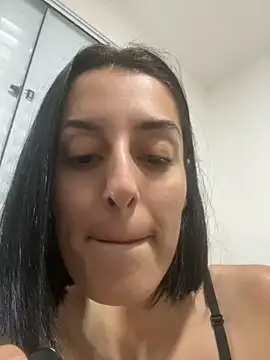 Catmila94 live sex cam