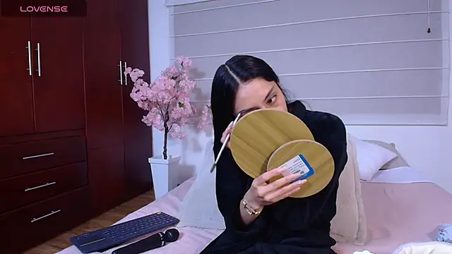 Lucyjoi webcam