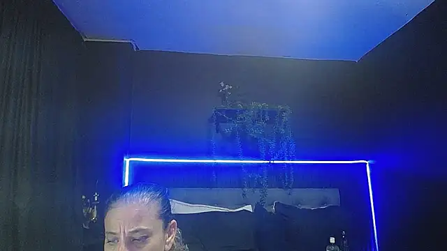 sasi_luna 😴 naked cam