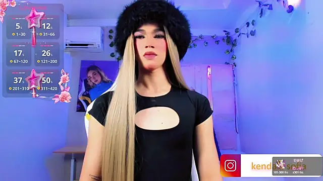 Sophiaa_doll_ webcam