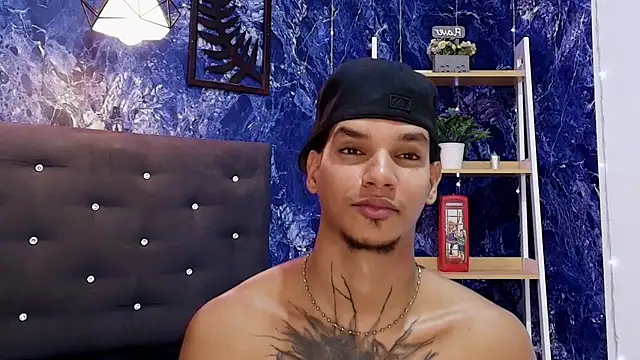 kai_storm77 webcam