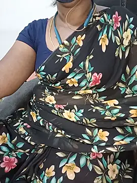 Tamil-hotwife webcam