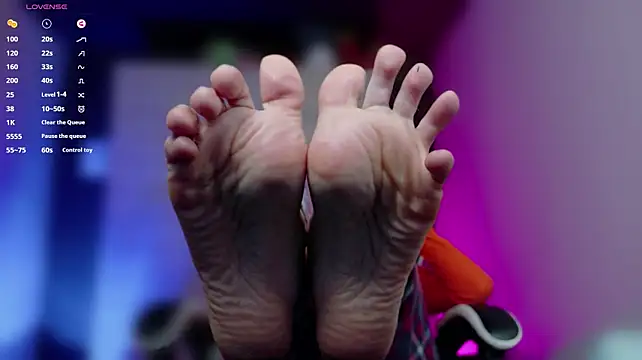 NanakoDollx webcam