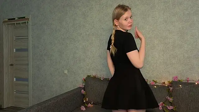 Wendy_228 live cam on StripChat