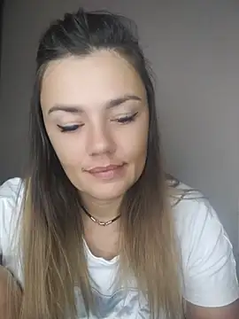 KrissSexi 🔊 free naked chat