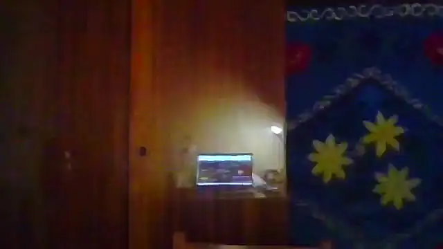 KrisryOxNiksss live cam on StripChat