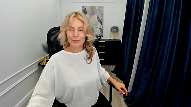Sinty_Devis live cam on StripChat