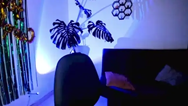 linda_zaam83866 webcam