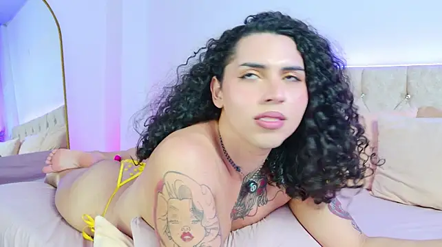 LadyMonroe_ webcam