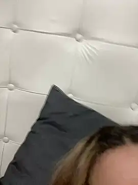 Grazi457 webcam
