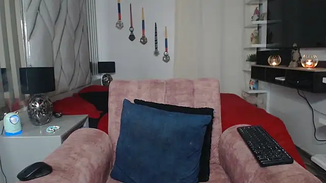 nati_muscle webcam