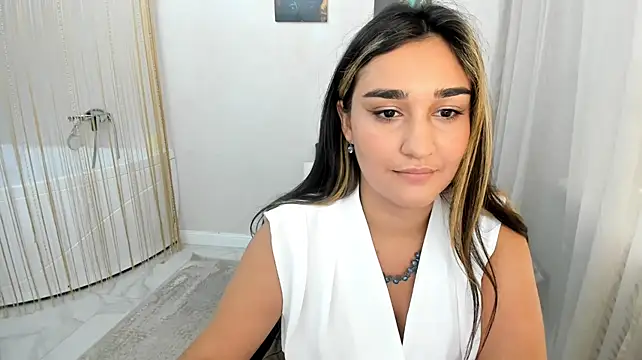 GoldenHeart_1 live sex cam