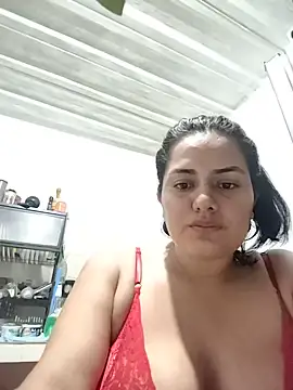yeeeeyu36 webcam