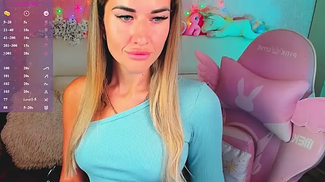 hotty_girls_here webcam