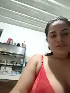 yeeeeyu36 webcam