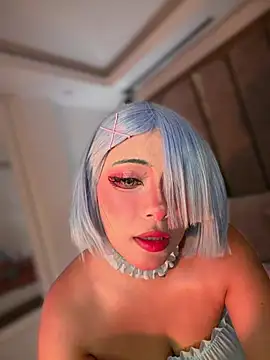 seraphine23 Live Webcam on Stripchat