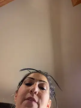 LittleMissEeve live webcam