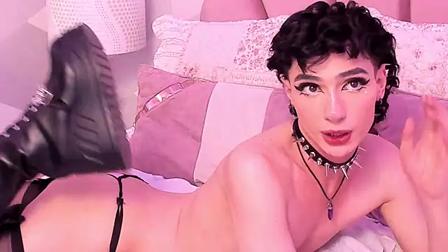 KylieMonnett webcam