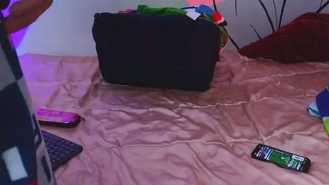 LilithAndJacob webcam