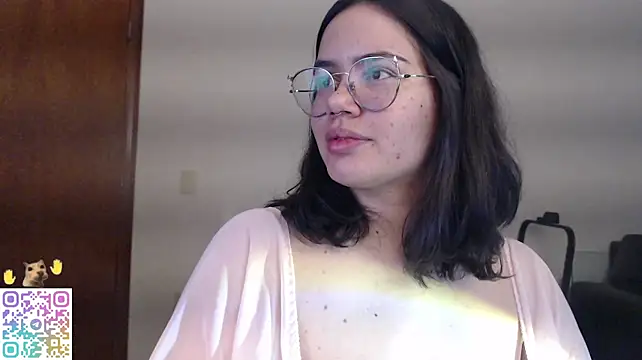 Velvetcrystall webcam