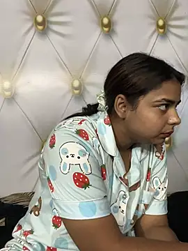 Aayra_Joshi webcam