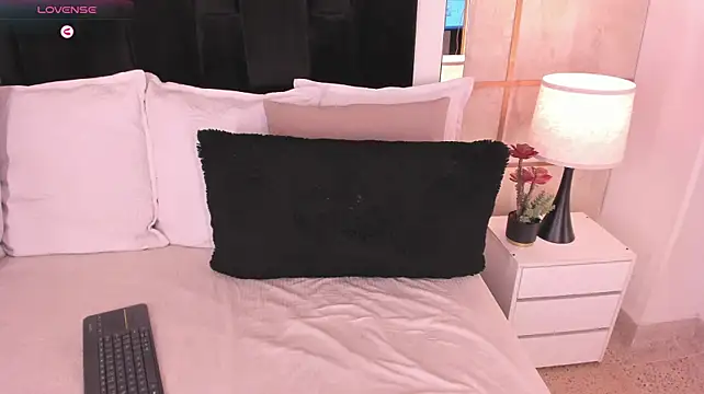 Crystal_Rose__ webcam