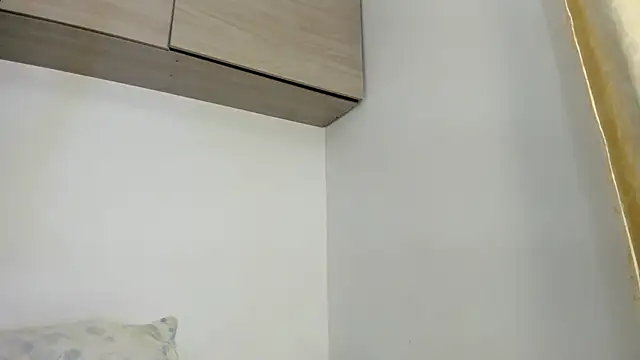 Aphrodite_rosse webcam
