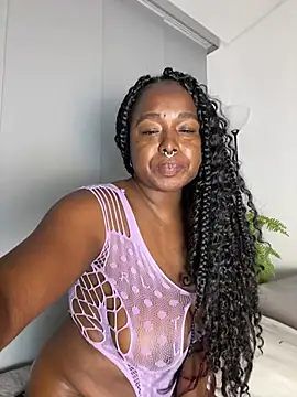TanishaEvans webcam