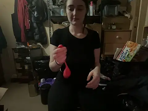 Snowbunnycake_131 webcam