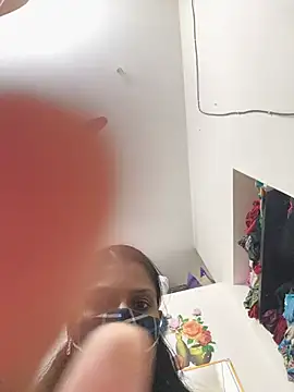 Tamil_Yalini12 webcam