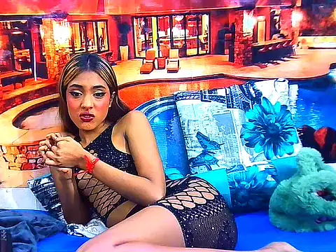 IndianPretty14u2Luv webcam